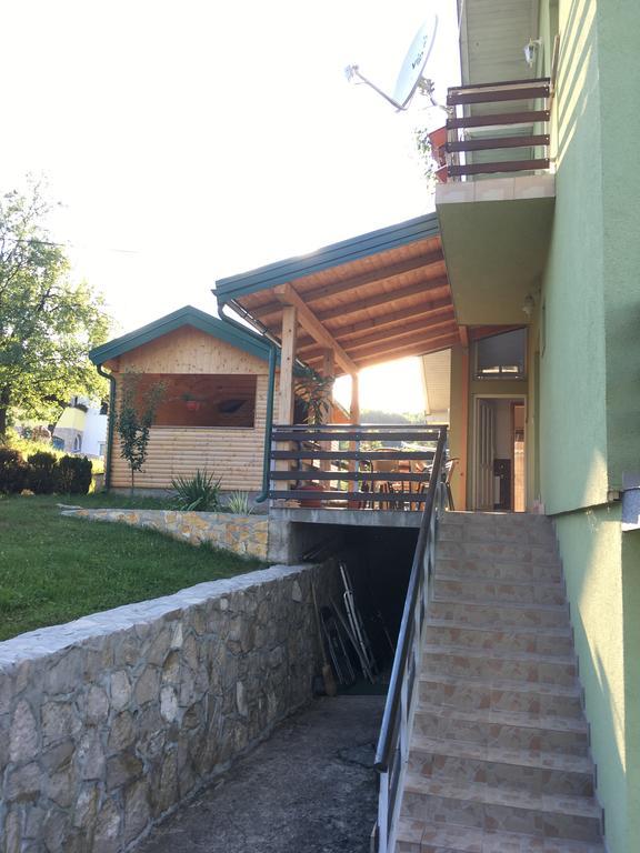 克思马尼克住宿加早餐旅馆 格拉博瓦茨 外观 照片